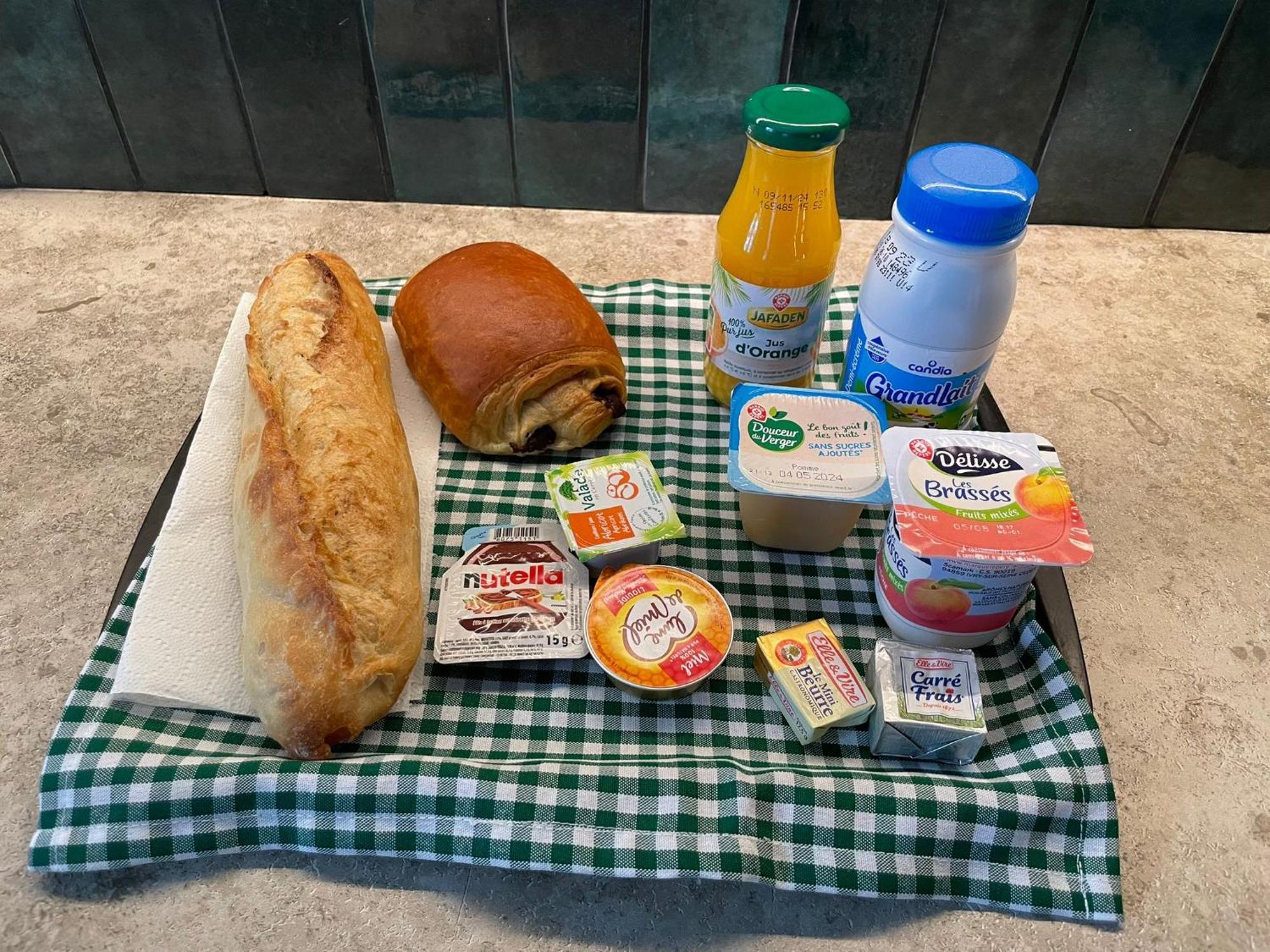 Plaisance Bouguenais - Appartement Nantes - Parking Gratuit Buitenkant foto